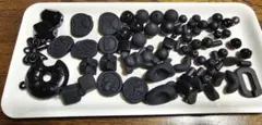 黒アクリルビーズ