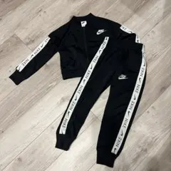 YU様専用　Nike▫️ジャージ上下▫️セットアップ▫️ブラック▫️xs/120cm