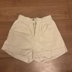 ショートパンツ