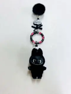 ポンポン付き 黒 超可愛い labubu アフリカラブブキーホルダー 真っ黒