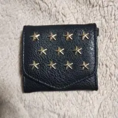 ブラック 三つ折り財布 ゴールドスタッズ