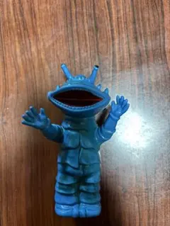 新品 headlockstudio ROBIN TANG ソフビ フィギュア - メルカリ