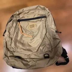 FREDRIK PACKERS カーキ リュック