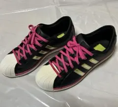 adidas スーパースター　黒 ピンク スニーカー