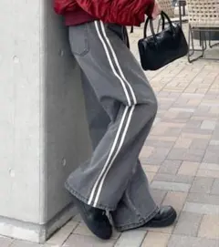 ロデオクラウンズ サイドラインルーズデニム