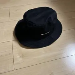 再値下げ！Champion（チャンピオン） バケットハットのサムネイル