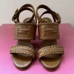 美品 ✴︎ TOD'S サンダル キャメルのサムネイル