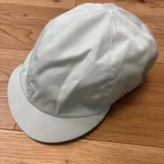 ラビットアース　赤白帽