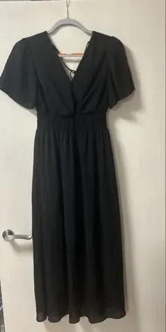 黒　ワンピース　S（〜M）