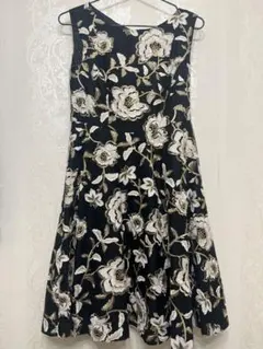 【美品】グレースコンチネンタル　花柄ワンピース