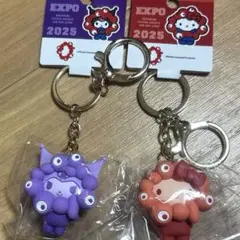 ミャクミャクSanrioコラボ　推しカラー　キーホルダー