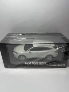 HARRIER ホワイト パール クリスタルシャイン ミニカー 1/30 - メルカリ