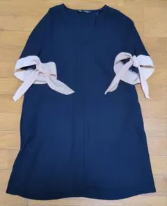 【未使用】ZARA バイカラーワンピース Vネック リボン袖 ネイビー×ベージュのサムネイル