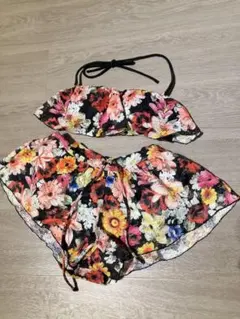 RESPIRO 花柄 フリル ビキニ セパレート水着　9Mのサムネイル