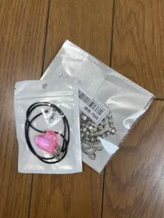 ハート型ピンクペンダントとクリスタル風ネックレスセット