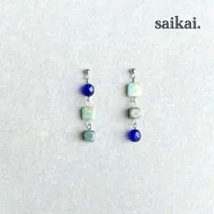 1184]カラフルチェコガラスのアシンメトリーピアス レッド ブルー