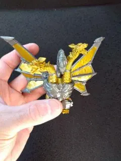 キングギドラ フィギュア 手のひらサイズ