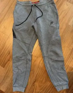 NIKE テックフリース ジョガーパンツ グレー
