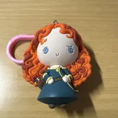 【海外正規品】　ディズニー　バッグクリップ　フィギュア　キーホルダー メリダ