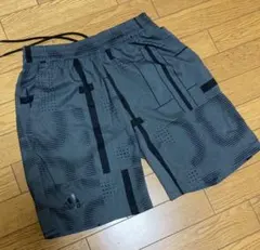 極美品　adidas アディダス　テニス　ゲーム　ショートパンツ　L