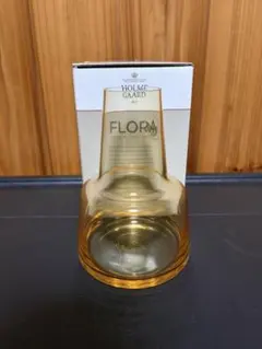 HOLME GAARD FLORA アンバー花瓶　scope