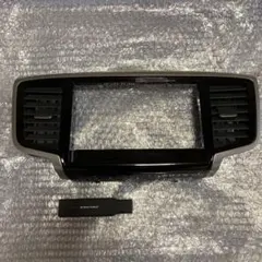 ホンダ　オデッセイ　ナビパネル　インターナビのサムネイル