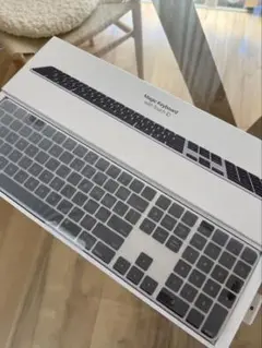 US 配列Magic Keyboard with Touch ID テンキー付き
