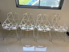 Calligaris Heroパンチングデザインチェア2脚セット ホワイトピンク
