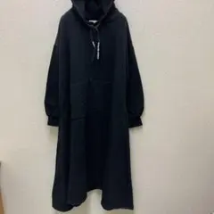 ロデオクラウンズ　フード付きスウェットロングワンピース