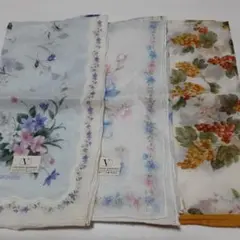 valentino garavani 花柄　綿ハンカチ　新品のサムネイル