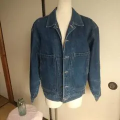 Item thumbnail for item 2686e538-8c17-4be0-990c-2fd2de265b5e