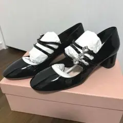 2025年最新】MIUMIU パンプスの人気アイテム - メルカリ