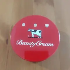 w♡ カウ 赤箱 ビューティクリーム 牛乳石鹸のサムネイル