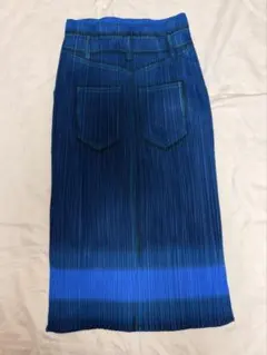 PLEATS PLEASE ISSEY MIYAKE プリーツスカート 3号のサムネイル