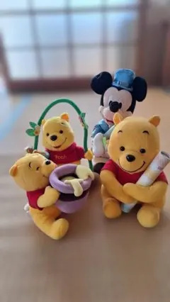 ディズニー　くまのプーさんとミッキーマウスのぬいぐるみ