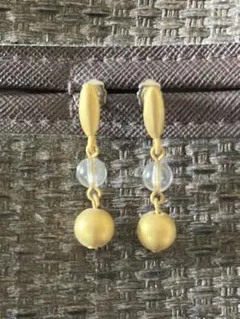 ゴールドクリアビーズピアス