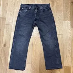 00s Levi's 501 W32 セルビッジブラックデニム ワイドジーンズのサムネイル