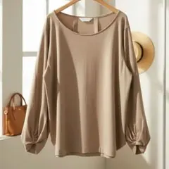 ディスコート　Ｌ　長袖プルオーバー　ベージュ　無地　ラウンドネック　ゆったり