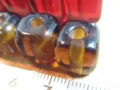 ★長方形赤色６個＆キューブ形茶色７個とんぼ玉セット・出品三十九番