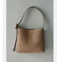 新品・未使用 BAGGU ミニ ナイロン ショルダー バッグ ダークベージュ 