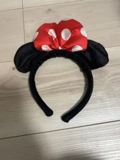 ミニーマウス カチューシャ 赤い水玉リボン