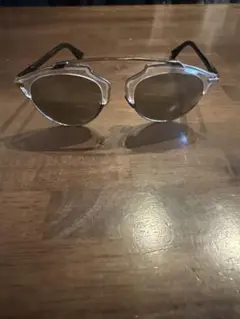 クリアフレーム グレーラウンドサングラス