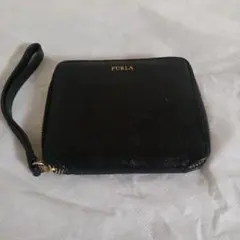 FURLA ブラック 二つ折り財布のサムネイル