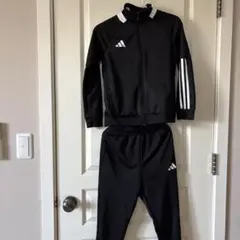 adidas 黒 ジャージ 3本ライン