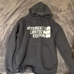 VETEMENTS LIMITED EDITION パーカー ブラック