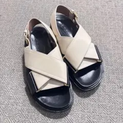 MARNI マルニ フスベットサンダル サイズ37のサムネイル