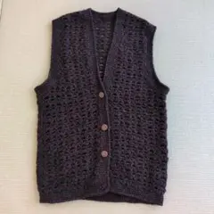 ダークグレー　ニットベスト