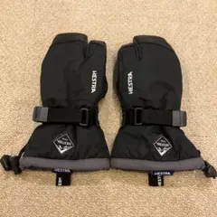 Item thumbnail for item ec9a469f-9de1-471b-a9de-64f3e880ecd3