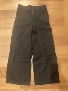 H&M カーゴパンツ　黒　150cm