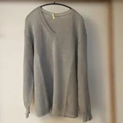 ドゥーズィエムクラスのグレー Vネック 長袖ニットセーター